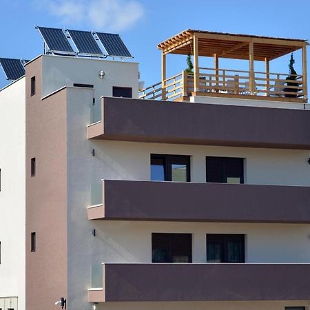 Lotos Depandans Hotel Ni Exterior foto