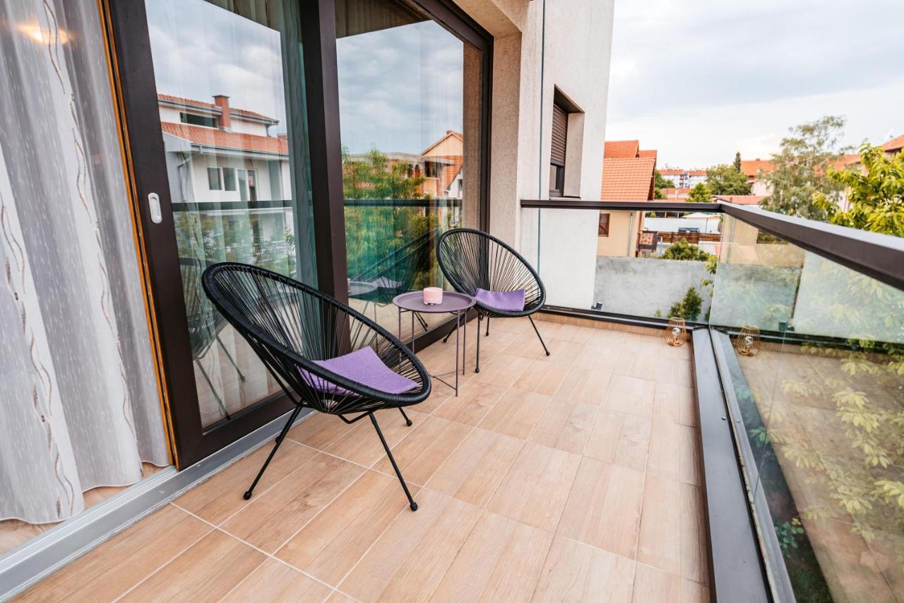 Lotos Depandans Hotel Ni Exterior foto