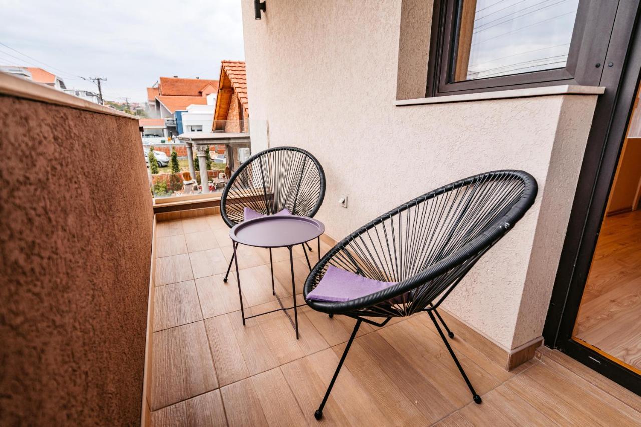 Lotos Depandans Hotel Ni Exterior foto