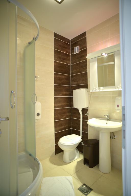 Lotos Depandans Hotel Ni Exterior foto